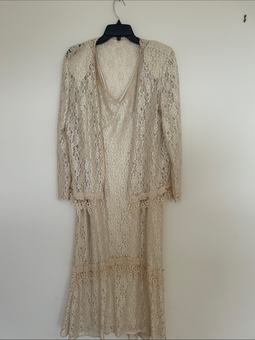 S.L. Fashions Beige Lace Open-Front Robe Cardigan
